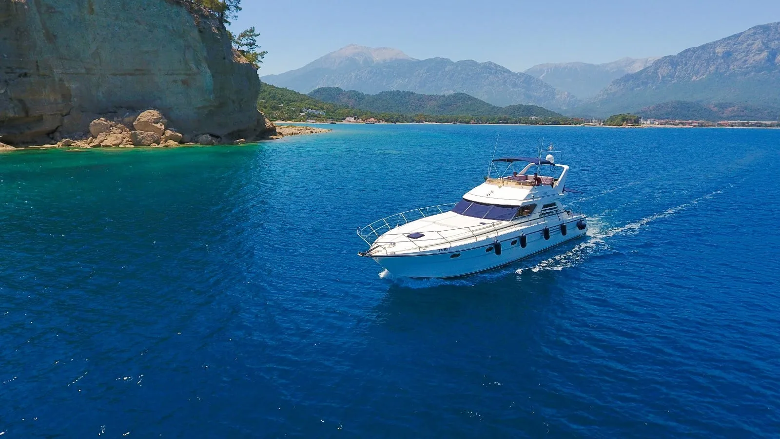 Antalya Rivierası Boyunca Lüks Yat Kiralama