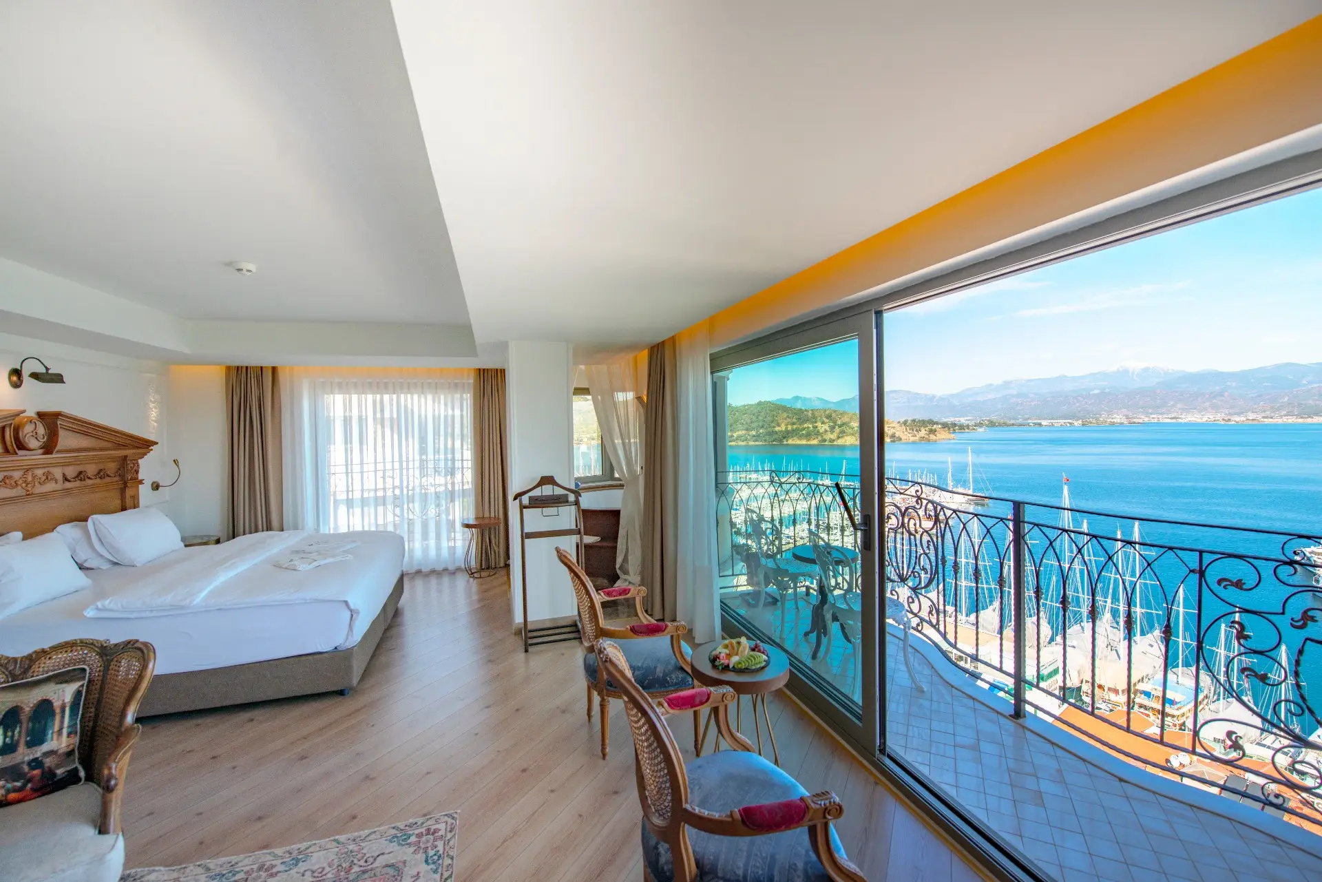 Deniz Manzaralı Odalar: Kemer’de Unutulmaz Bir Tatil